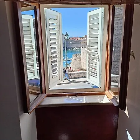 Loncarica Apartman *